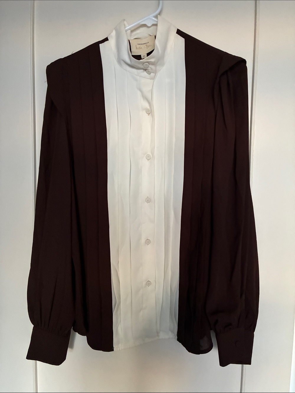 Tuckernuck India Hicks Brown Cream Pleated Front Button Grove Blouse M NWT